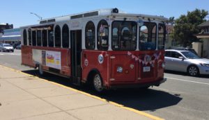 red and white trolley stopped in Hull